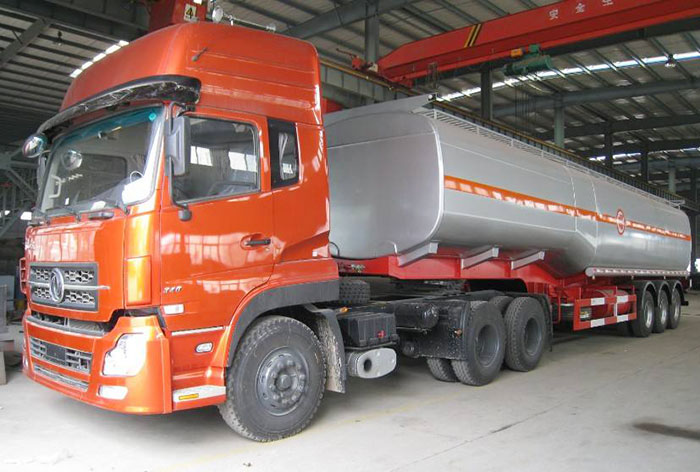 運(yùn)油半掛車